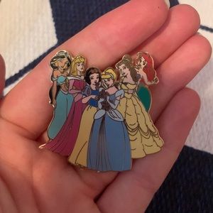 Disney princess 2005 promo pin rare